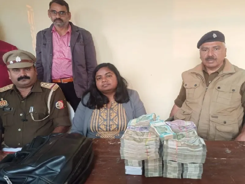 मैनपुरी उपचुनाव से पहले स्कॉर्पियो से 32 लाख रुपए बरामद