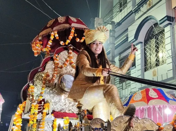 मुरादाबाद: बेटी बग्घी पर होकर सवार चली रे... पिता बोले- 27 साल बाद पूरे किए अरमान