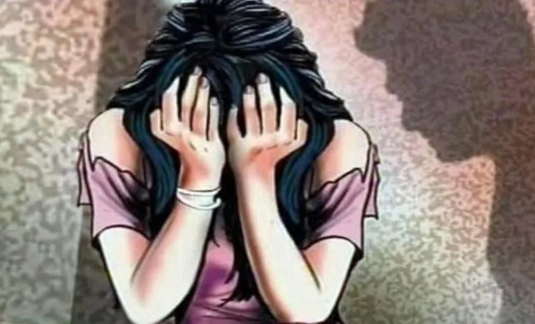 मेरठ: वृंदावन टूर पर छात्रा से प्रधानाचार्य ने किया दुष्कर्म, हंगामा करने के बाद मुकदमा हुआ दर्ज
