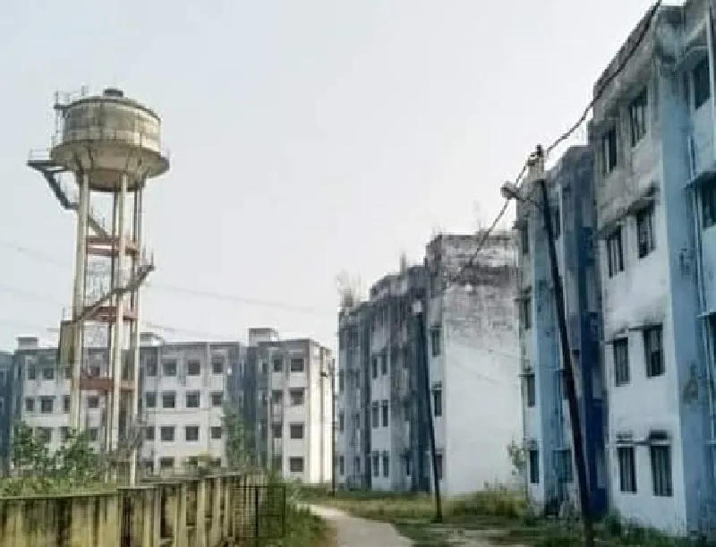 अयोध्या : करोड़ों की लागत से बनी कॉलोनी में मूलभूत सुविधाएं नदारद