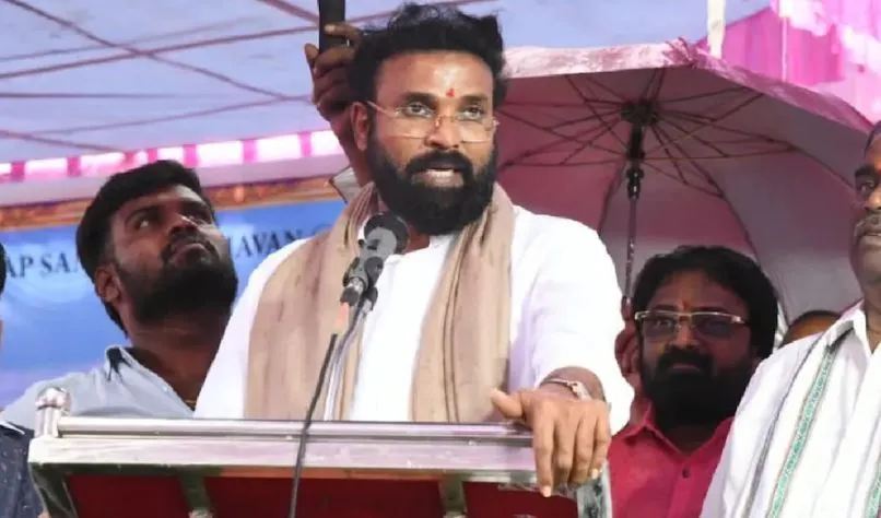 'मैं 10वीं में नकल से पास हुआ, चीटिंग में कर रखी है PhD', मंत्री जी ने छात्रों के सामने अपनी खोली पोल