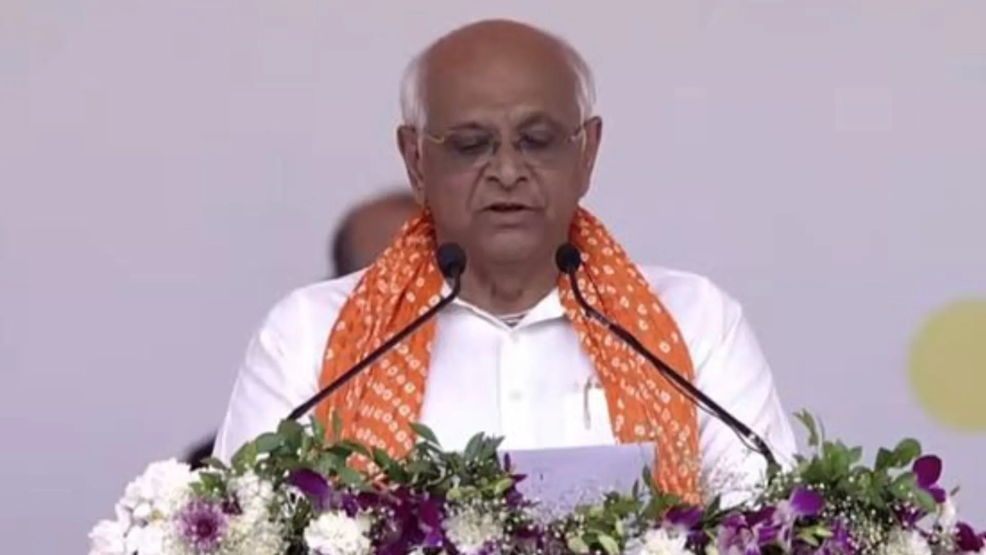 अबकी बार फिर भूपेंद्र सरकार: दूसरी बार गुजरात के CM बने Bhupendrabhai Patel, मोदी की मौजूदगी में ली शपथ
