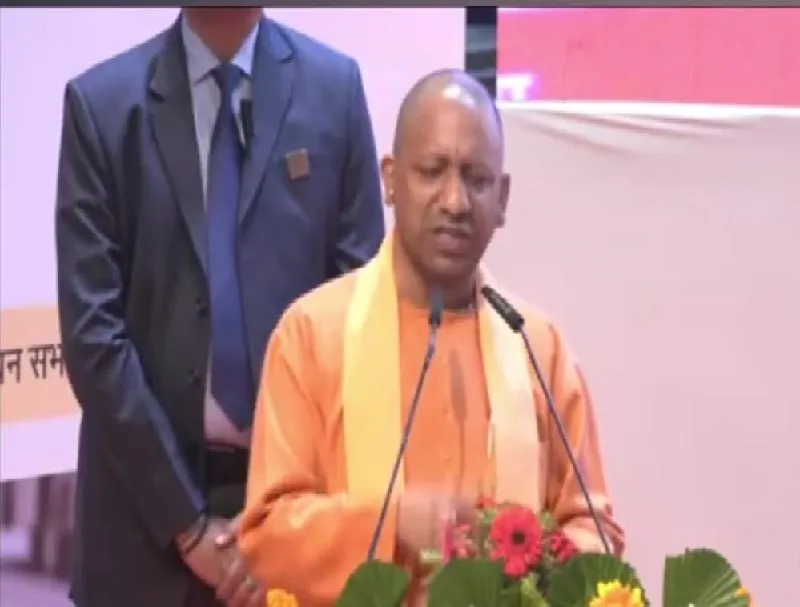 लखनऊ: 1395 अध्यापकों और प्रवक्ताओं को मिला नियुक्ति पत्र