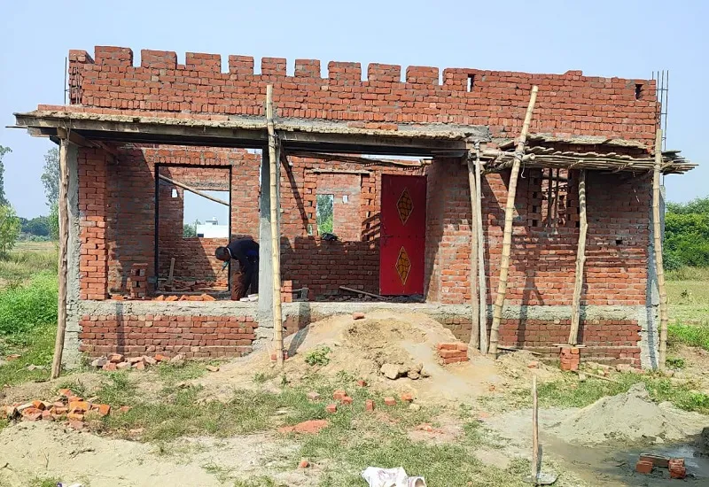 मुरादाबाद : नये आंगनबाड़ी केंद्रों के भवन का निर्माण लटका, नौनिहालों को भुगतना पड़ा रहा खामियाजा 