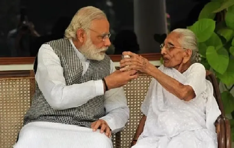 लखनऊ : पीएम मोदी की मां हीराबेन के निधन पर सीएम योगी ने जताया शोक