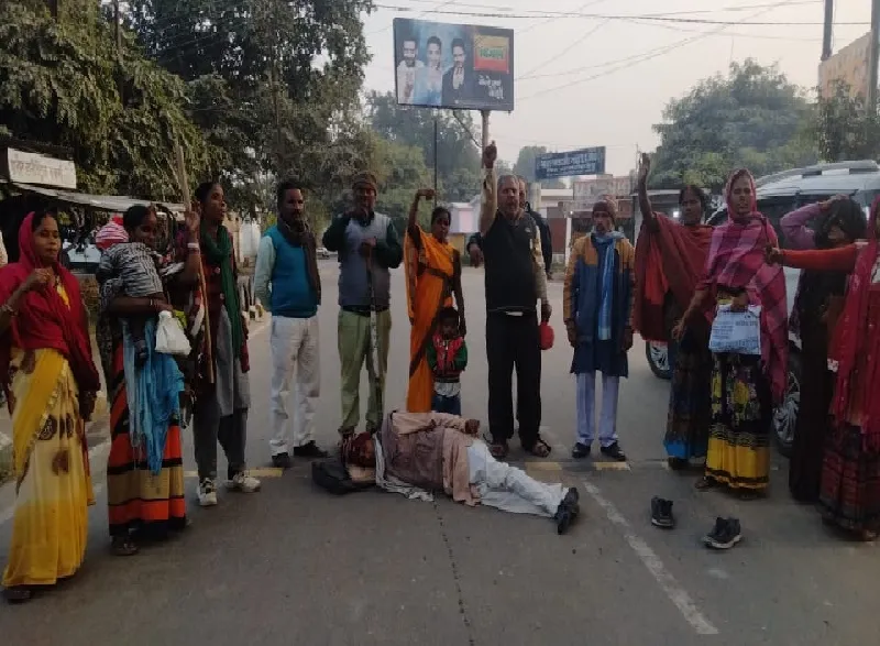 अयोध्या : किसान समस्याओं के विरोध में भाकिूय ने किया प्रदर्शन