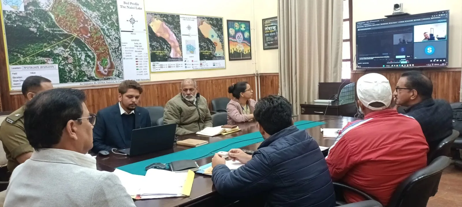 नैनीताल: योजनाओं का लाभ लेने को मोबाइल नंबर आधार से लिंक कराना जरूरी 