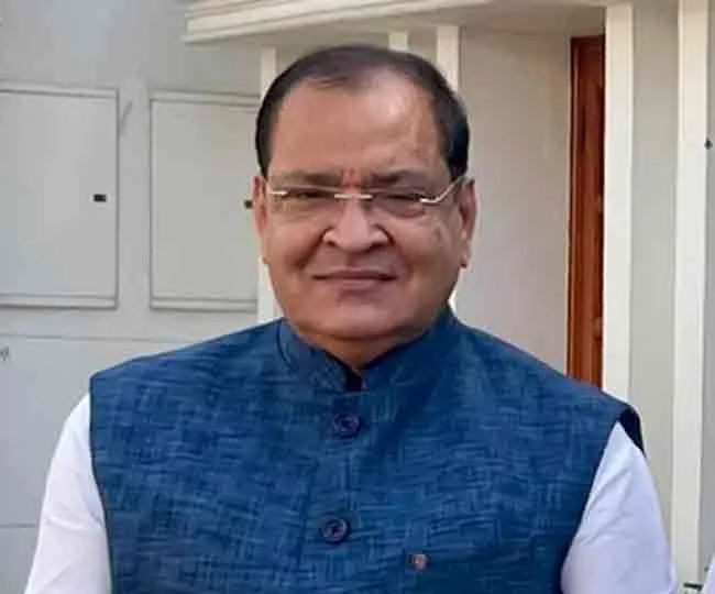 बाजपुर: किसानों की आय पर श्वेत-पत्र जारी करे सरकार