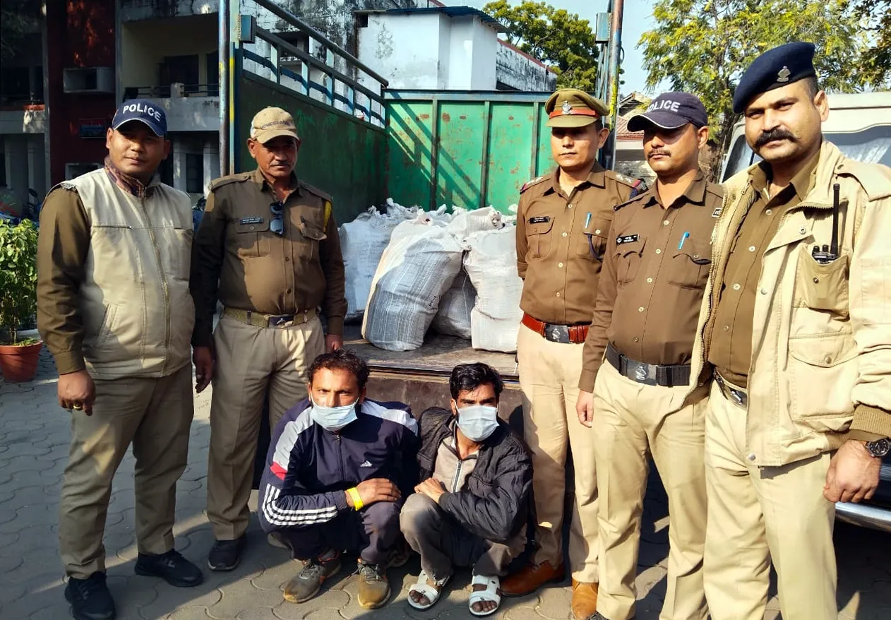 हल्द्वानी: आर्मी का टैग लगाकर उत्तराखंड लाई गई हरियाणा मार्का शराब