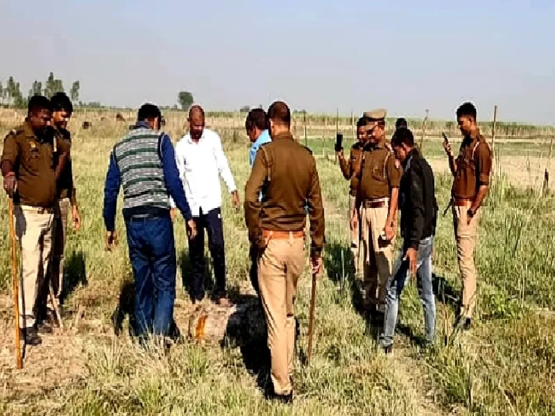 अयोध्या : कच्ची शराब के खिलाफ पुलिस ने चलाया अभियान, भट्ठी व लहन किया नष्ट