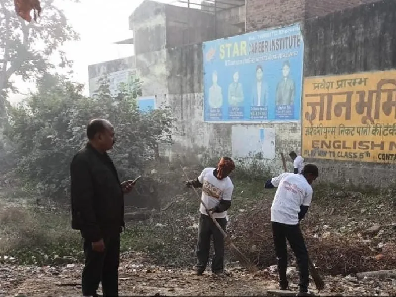 अयोध्या  : 75 घंटे 60 वार्ड सफाई अभियान, दूसरे दिन 57 स्थानों हुई सफाई