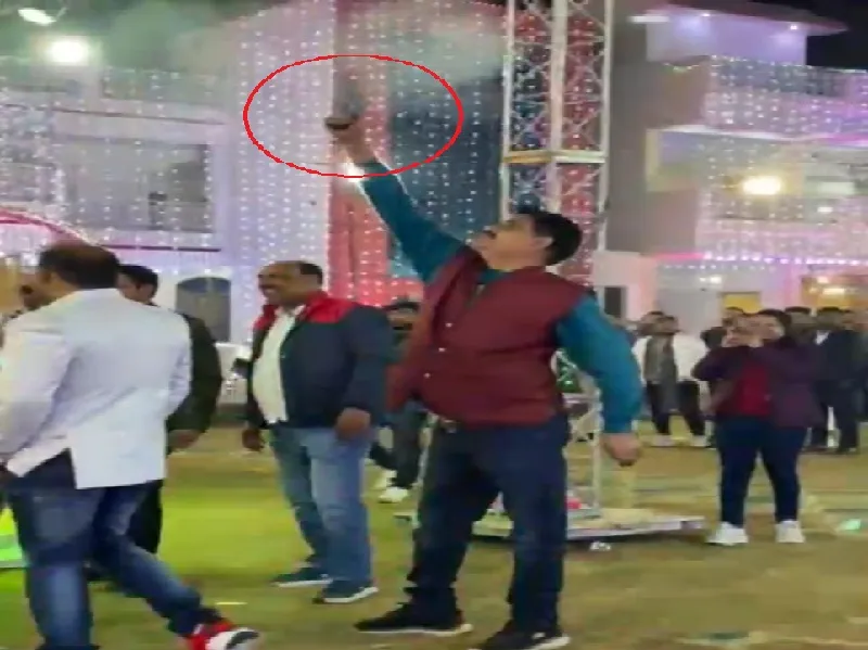 लखनऊ : हर्ष फायरिंग का वीडियो वायरल, कमिश्नर ने दिए जांच के आदेश