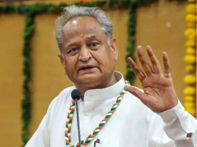 गुजरात चुनाव को लेकर सीएम गहलोत का दावा, बोले-  नतीजे चौंकाने वाले होंगे