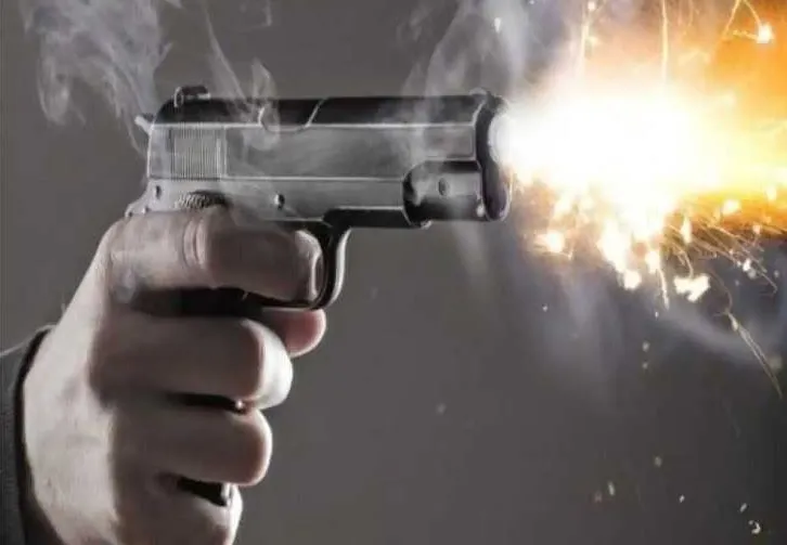 बरेली: बेखौफ बदमाशों ने नकटिया चौकी में घुस कर सिपाही को मारी गोली, इलाके में दहशत फैली