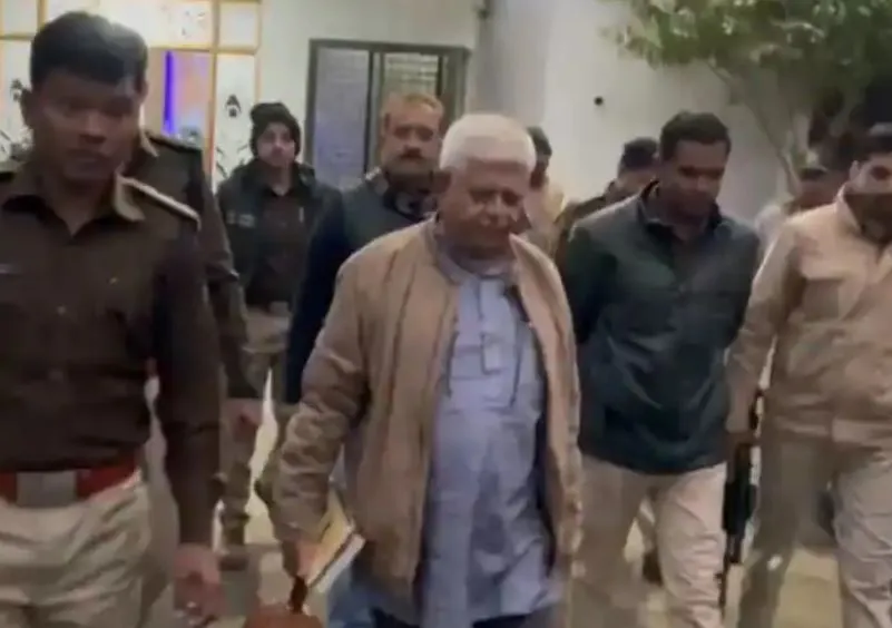 Video : कांग्रेस नेता राजा पटेरिया को पुलिस ने किया गिरफ्तार, मोदी की हत्या का दिया था बयान