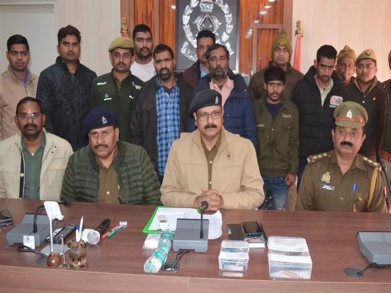 अयोध्या: वाहन चोर गिरोह के सरगना समेत चार गिरफ्तार 