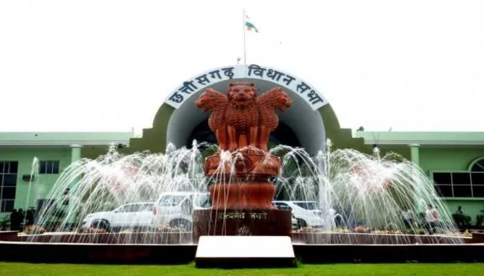 छत्तीसगढ़: धर्मांतरण के मुद्दे को लेकर विधानसभा में हंगामा, कार्यवाही स्थगित 