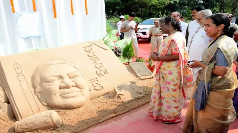 ओडिशा के लिए शानदार रहा बीता वर्ष, ओडिशा की मुर्मू ने संभाला राष्ट्रपति पद  