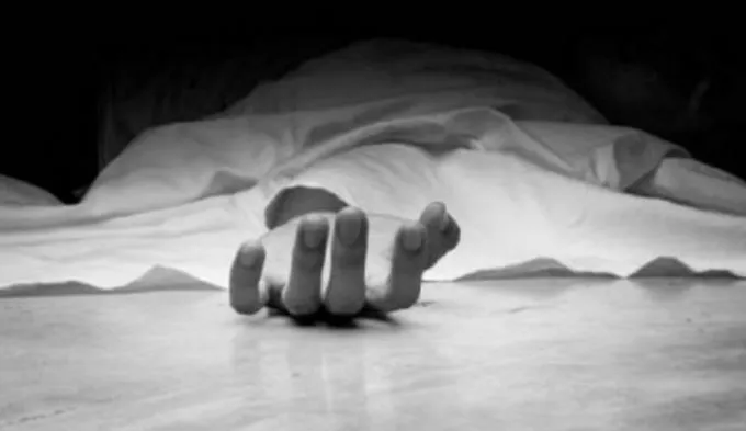 पीलीभीत: खाई में मिला युवक का शव, दोस्तों पर हत्या का शक