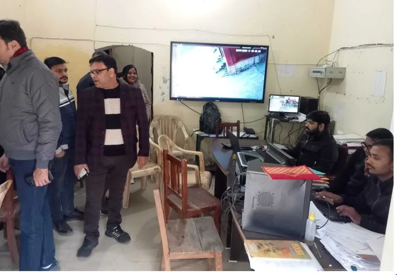 बरेली: कनेक्टिविटी में दिक्कत, कई परीक्षा केंद्रों से नहीं बन सका संपर्क