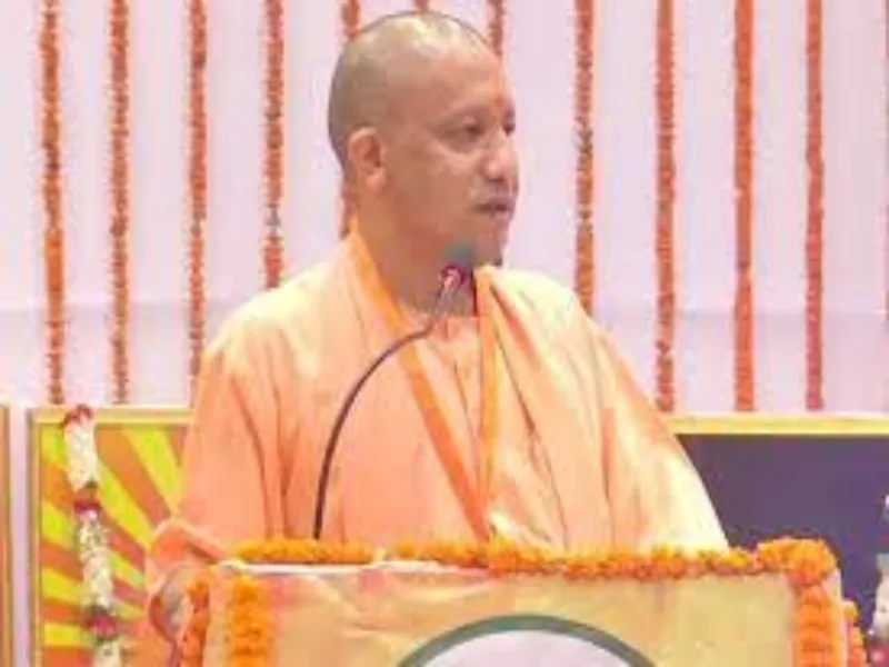 गोरखपुर महोत्सव में बोले CM योगी -यहां दिख रहा आस्था और विकास का संगम 