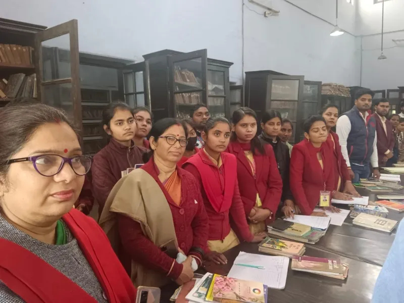 पुस्तकालय व्यक्ति के ज्ञान को विस्तार देने का माध्यम :डॉ कल्पना सिंह 