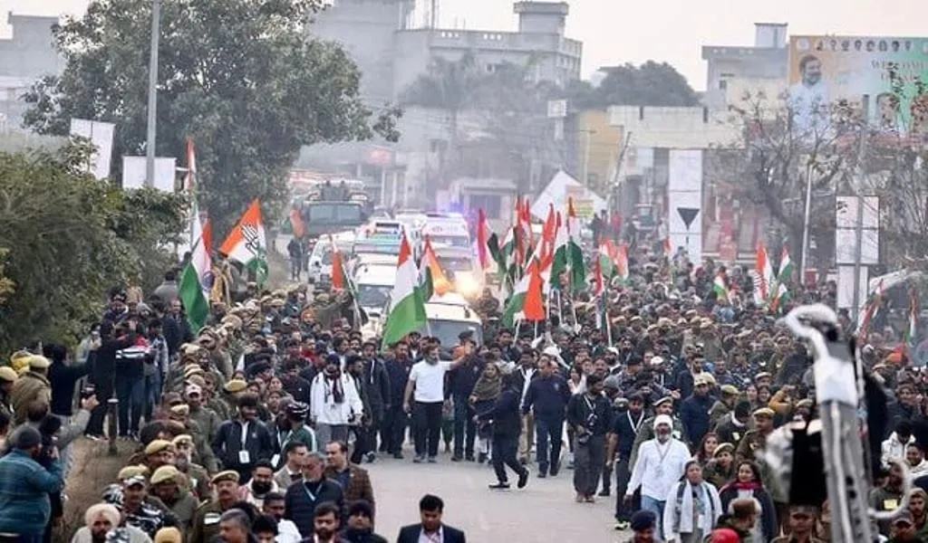 भारत जोड़ो यात्रा : कश्मीरी पंडितों के प्रतिनिधिमंडल ने राहुल गांधी से की मुलाकात 