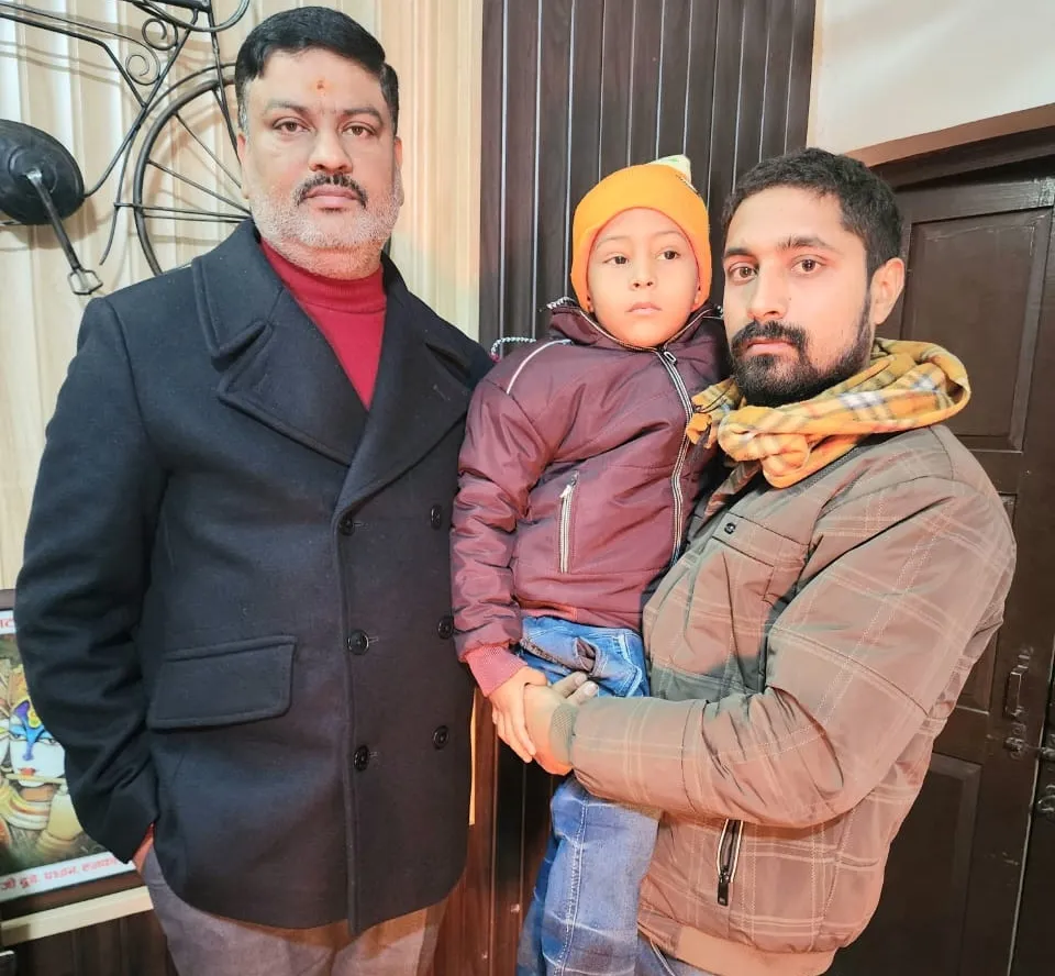 अयोध्या: थैलीसीमिया पीड़ित बच्चे के इलाज के लिए आगे आए पूर्व राज्यमंत्री और विधायक  