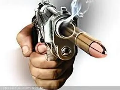 रुद्रपुर: हाईवे पर जीप सवार ने दिनदहाड़े बाइक सवार पर झोंका फायर