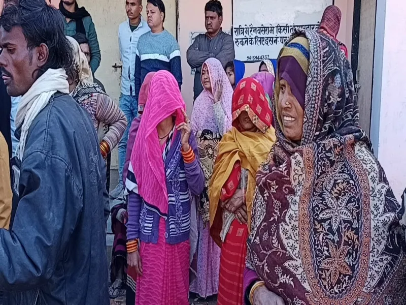 हमीरपुर: Road Accident में बाइक सवार दो वेटरों की मौत 