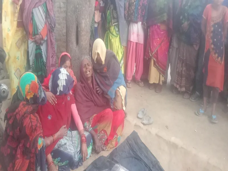 रायबरेली: संदिग्ध परिस्थितियों में गांव से बाहर पेड़ पर लटकता मिला किशोरी का शव