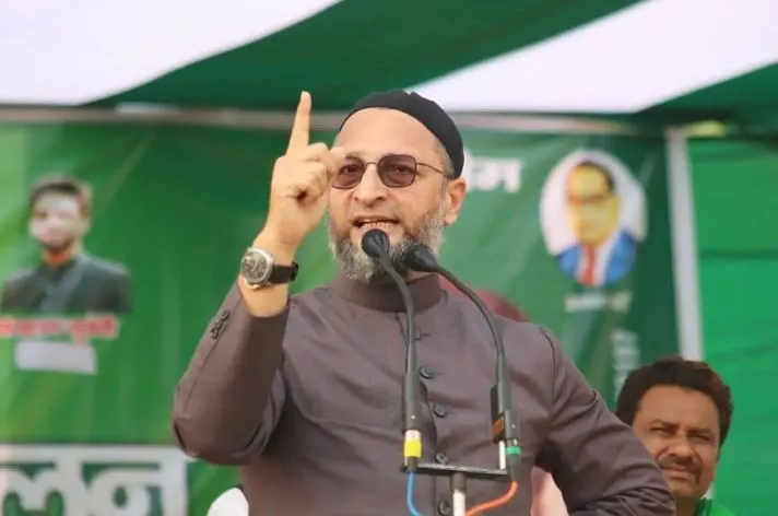 मुफ्त अनाज को लेकर मोदी सरकार पर भड़के AIMIM चीफ , कहा- गरीबों के राशन में कर दी कटौती