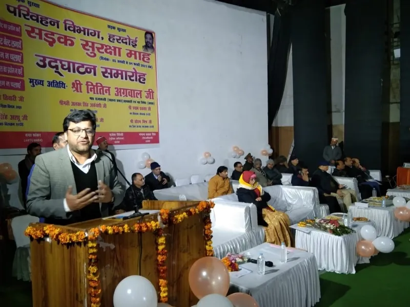हरदोई: राज्यमंत्री ने यातायात जागरूकता रैली को किया रवाना, कही ये बात   