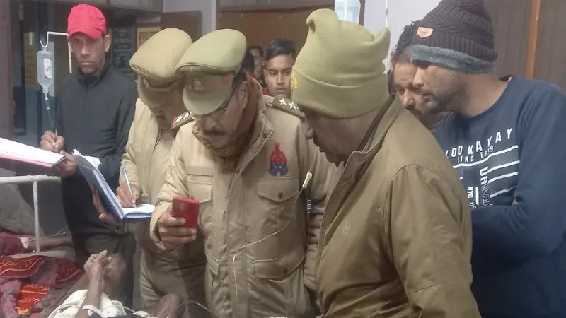 संभल: पत्नी को भगाकर ले जाने वाले युवक के पिता और भाई को मारी गोली