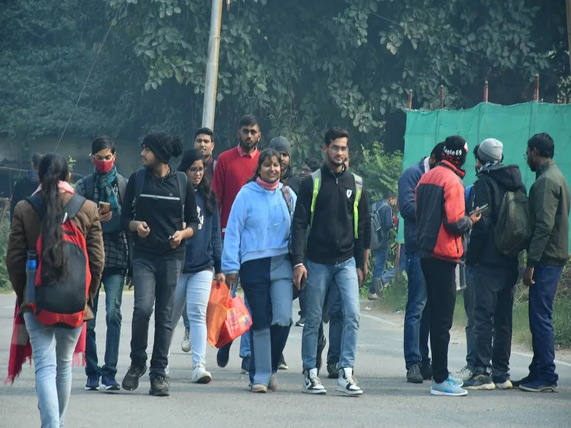 लखनऊ : आज बूंदाबांदी के आसार, कल से फिर बढ़ेगी गलन