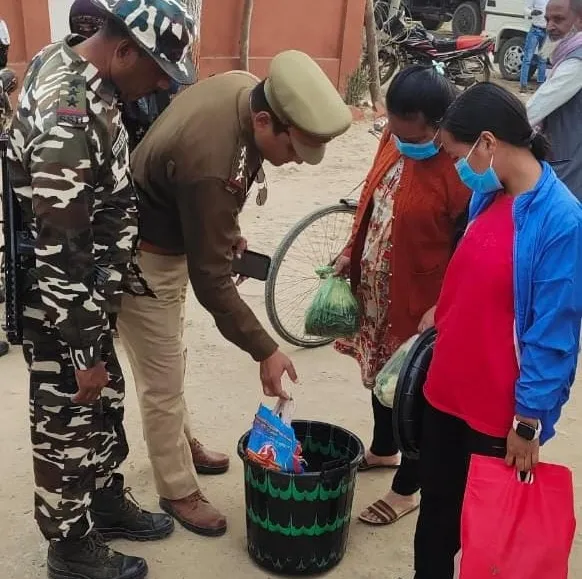 बहराइच: पुलिस और एसएसबी ने बार्डर पर किया संयुक्त मार्च