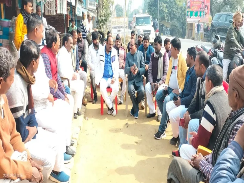 अयोध्या: मृतक के परिवार से मिले बसपा प्रदेश अध्यक्ष, दिया मदद का आश्वासन 