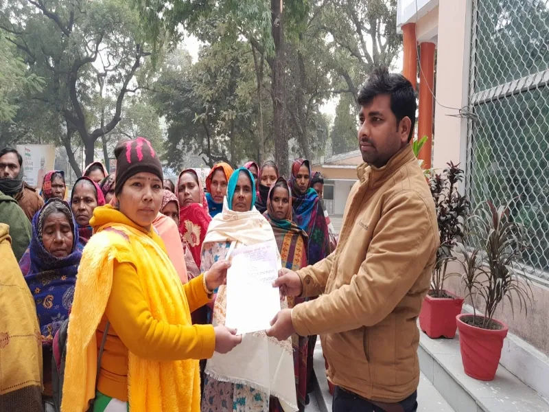 बहराइच: मांगों को लेकर रसोइया संघ ने दिया धरना, पीएम को भेजा ज्ञापन 