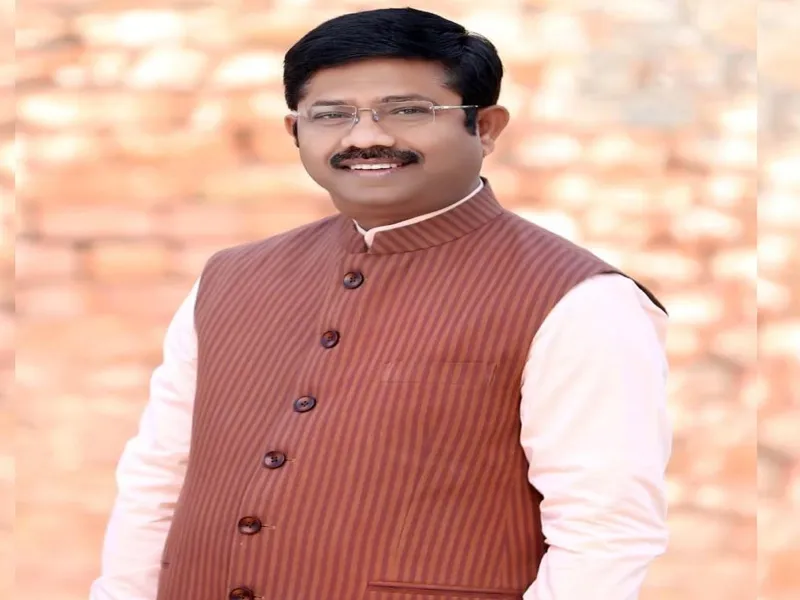 लखनऊ में मंत्री नंदी आज निकालेंगे Road Show, यूपी में घरेलू निवेशकों से करेंगे MOU    