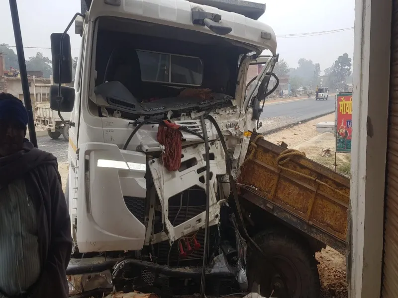 अयोध्या: डंपर ने ट्रैक्टर-ट्रॉली को टक्कर मारी, एक की मौत