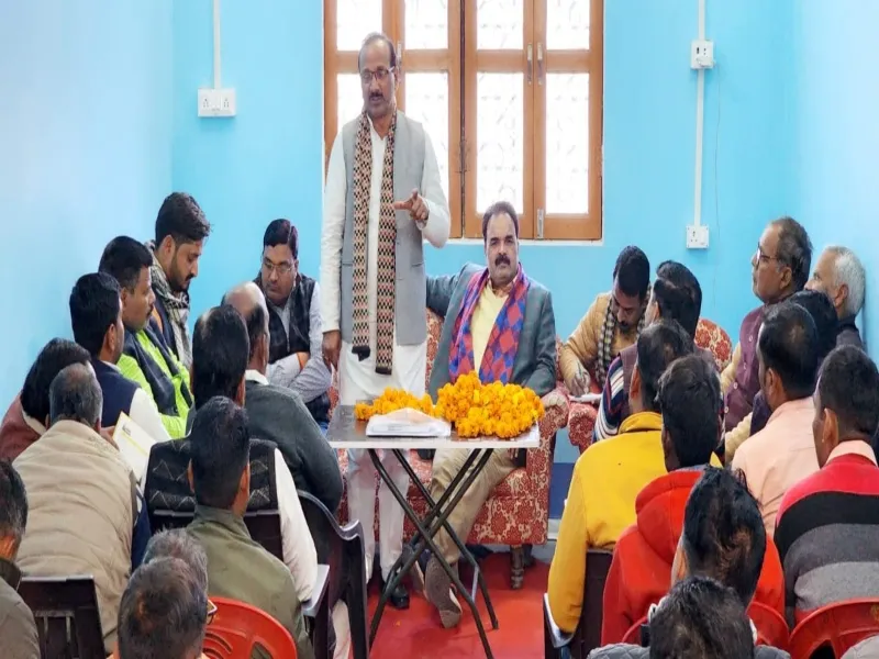 सभी मतदाता हमारे संपर्क में होने चाहिए :दिनेश 