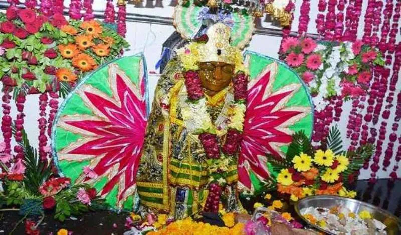 मुरैना में शनि मंदिर में श्रद्धालुओं के भीड़ के दृष्टिगत शनि अमावस्या पर व्यापक प्रबंध 