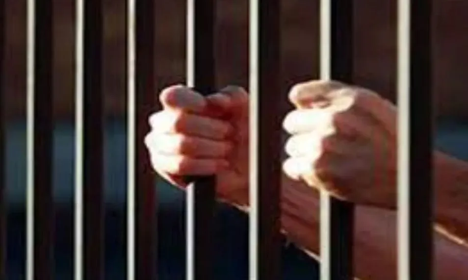 पीलीभीत: दलित महिला से मारपीट और छेड़छाड़ के अभियुक्त को 6 महीने की सजा