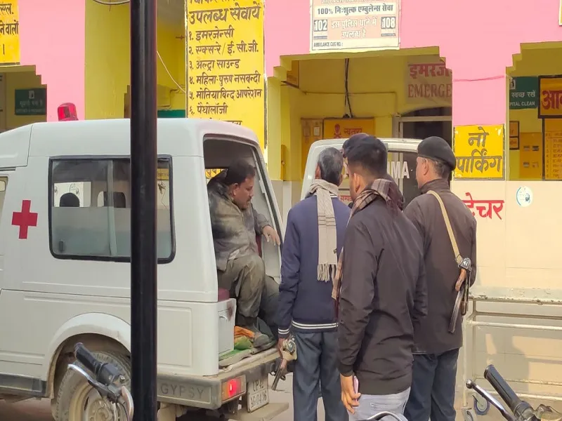 अयोध्या : जन्मभूमि परिसर में वर्षों से घूम रहे नीलगाय ने पीएसी जवान पर किया हमला