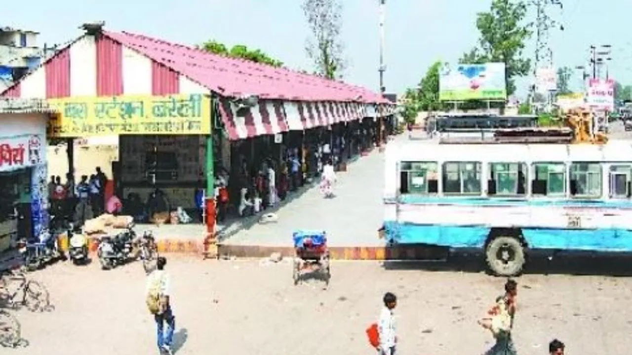 बरेली : बस चलाना सीख रहे बेटे ने सिक्योरिटी गार्ड को रौंदा, मौके पर मौत