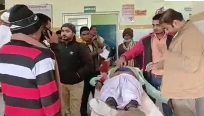 बांदा में भीषण सड़क हादसा, कार व टेंपो की भिड़ंत में दो यात्रियों की मौत, आधा दर्जन घायल