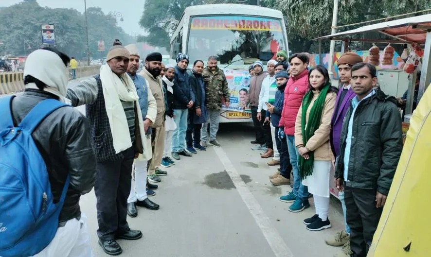 बरेली: भारत जोड़ो यात्रा में शामिल होने के लिए कांग्रेसी गाजियाबाद के लिए हुए रवाना