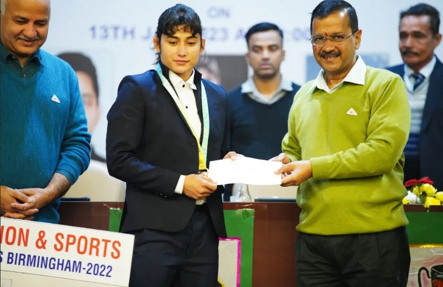 केजरीवाल ने दिल्ली से राष्ट्रमंडल खेलों के विजेताओं को किया सम्मानित 