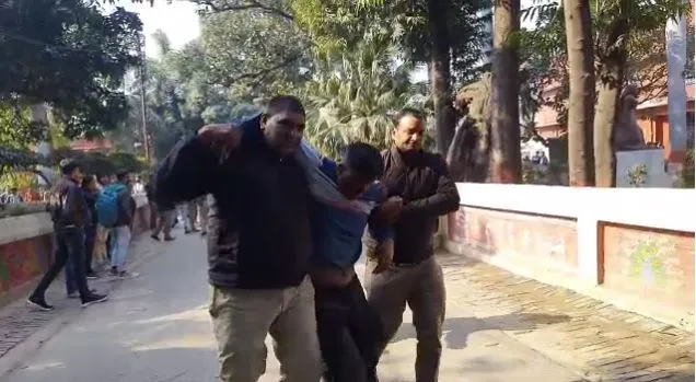 मेरठ कॉलेज में छात्रों के अपहरण का प्रयास, विरोध पर ताबड़तोड़ फायरिंग, तीन छात्र हुए घायल