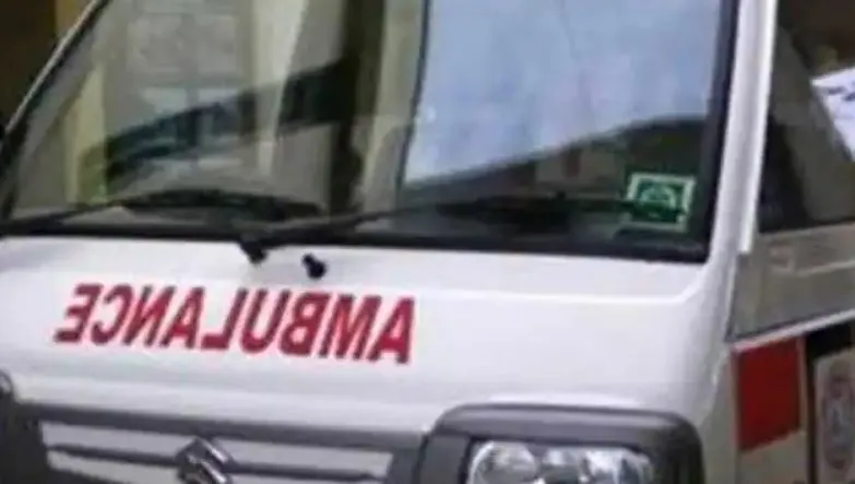 मेरठ: मानवता फिर हुई शर्मसार, घायल महिला को एंबुलेंस चालक ने ले जाने से किया इंकार, मौत